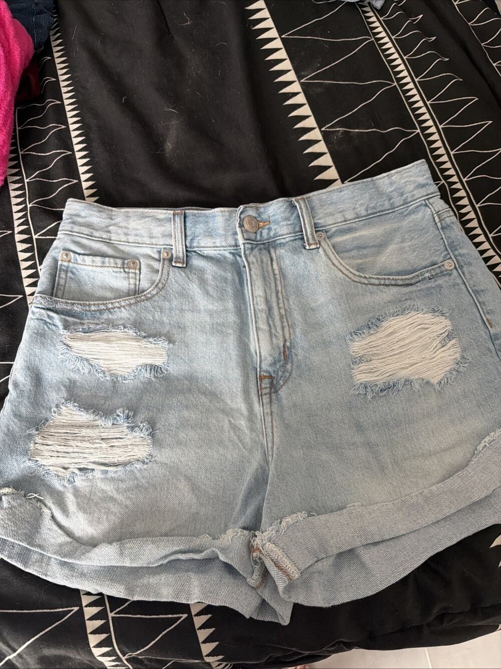 Aeropostale AERO Jean Shorts Sz 10 High Rise Curvy Mom Distressed Blue Denim